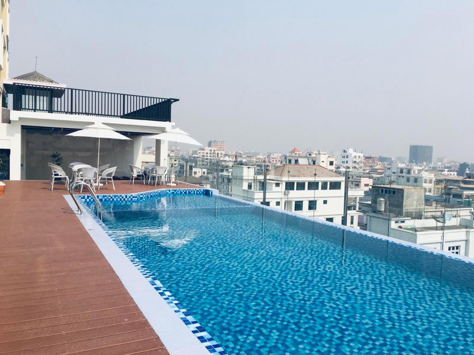 Gold Leaf Hotel Mandalay Exteriér fotografie